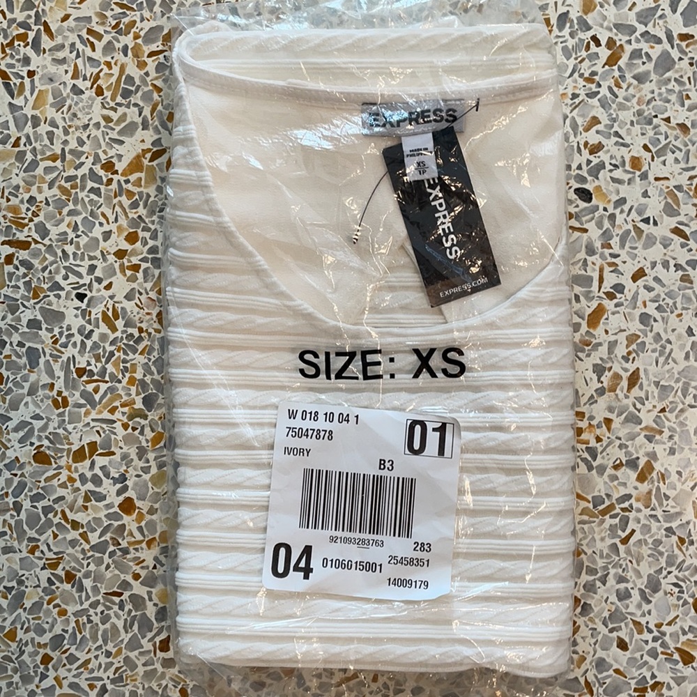 EXPRESS IVORY top XS